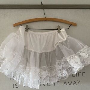 White mini skirt crinoline, XS/small